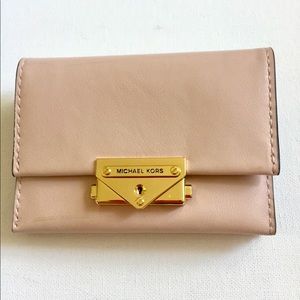 Michael Kors pink  whitney Wallet card holder